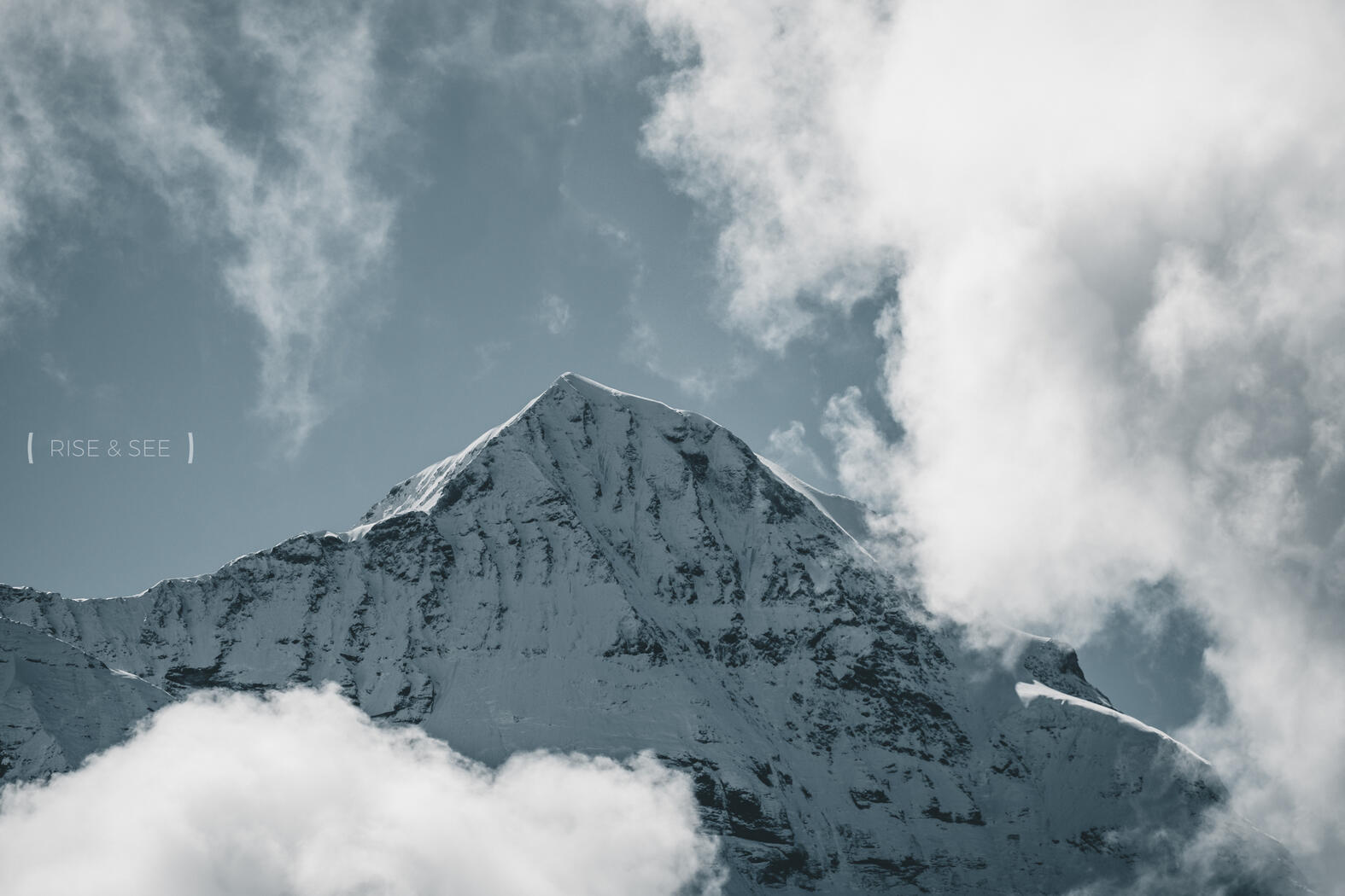 Jungfrau through the clouds | © Rise & See